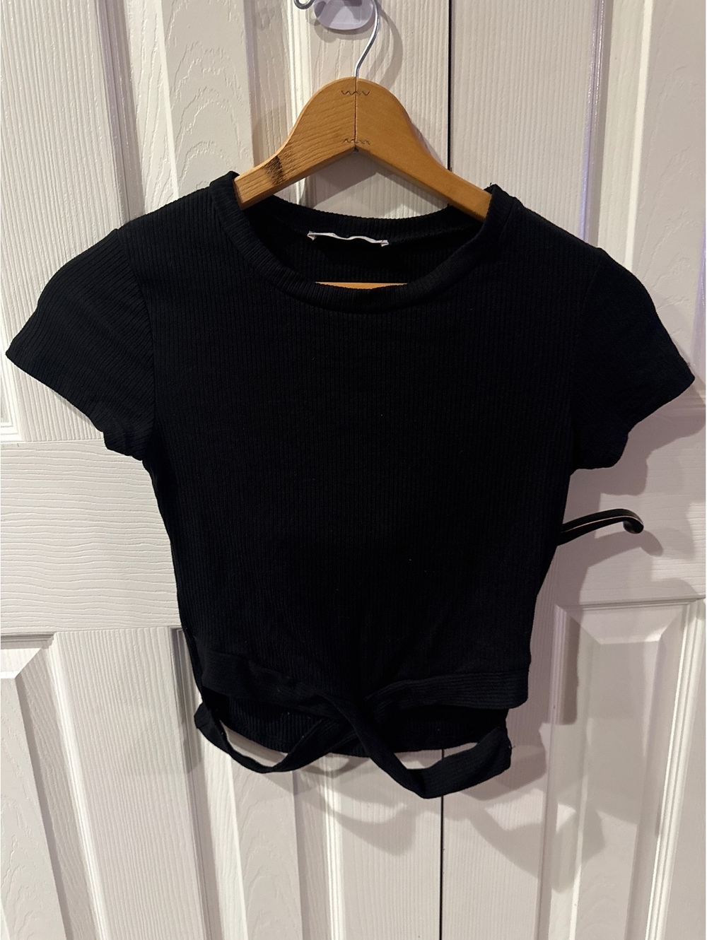 Wild Love Black Ribbed Short Sleeve Crop Top with Tie Detail XL